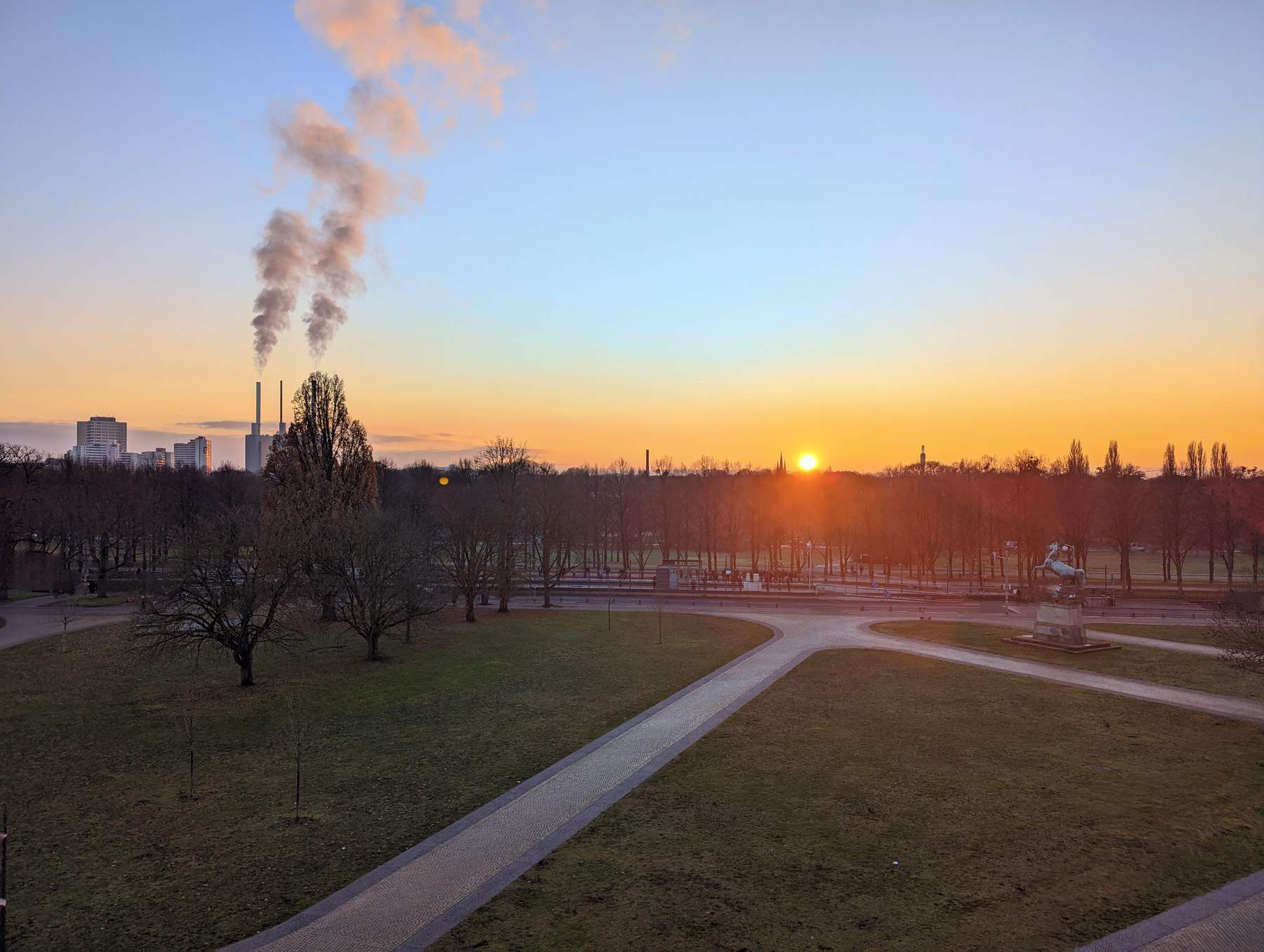 Sunrise over the fields near Hannover